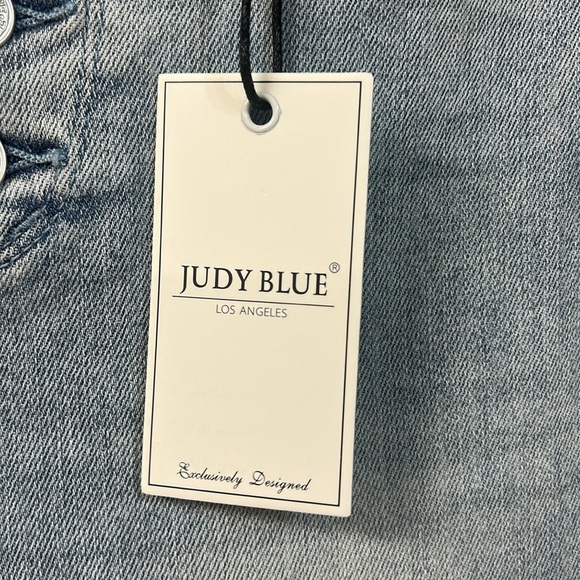 Light Wash Rhinestone Flare Jeans - Judy Blue, 88895 - Picture 5 of 8